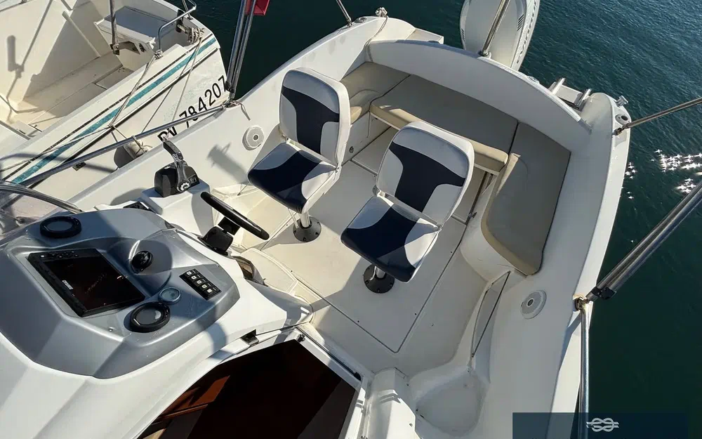 slider 17 Beneteau Flyer 750 Sun Deck