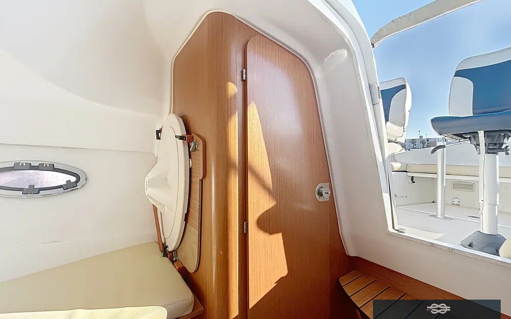 slider 6 Beneteau Flyer 750 Sun Deck