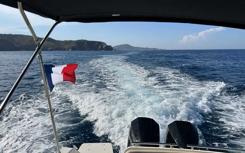 slider 2 Quicksilver Activ 875 Sundeck