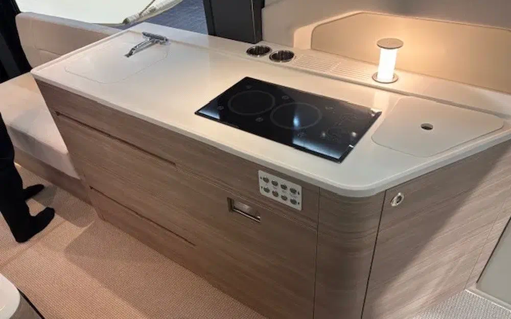 slider 10 Saxdor 460 GTC