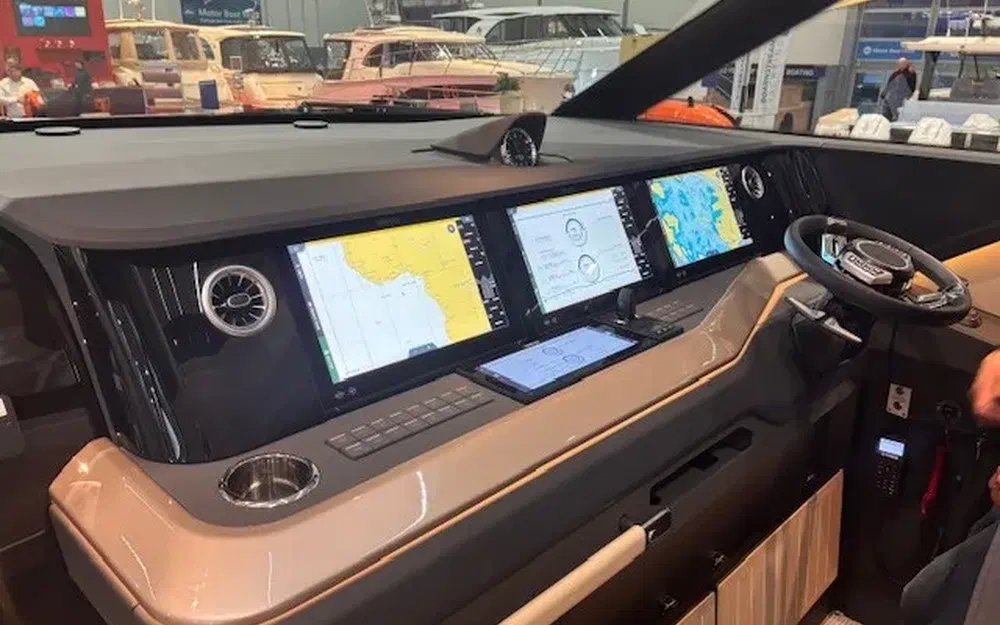 slider 5 Saxdor 460 GTC