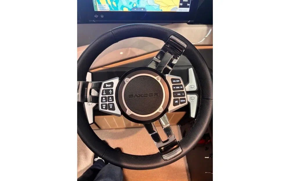 slider 13 Saxdor 460 GTC