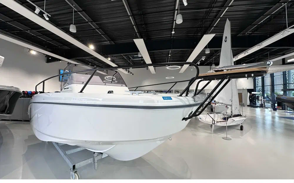 slider 0 Beneteau Flyer 7 SUNdeck