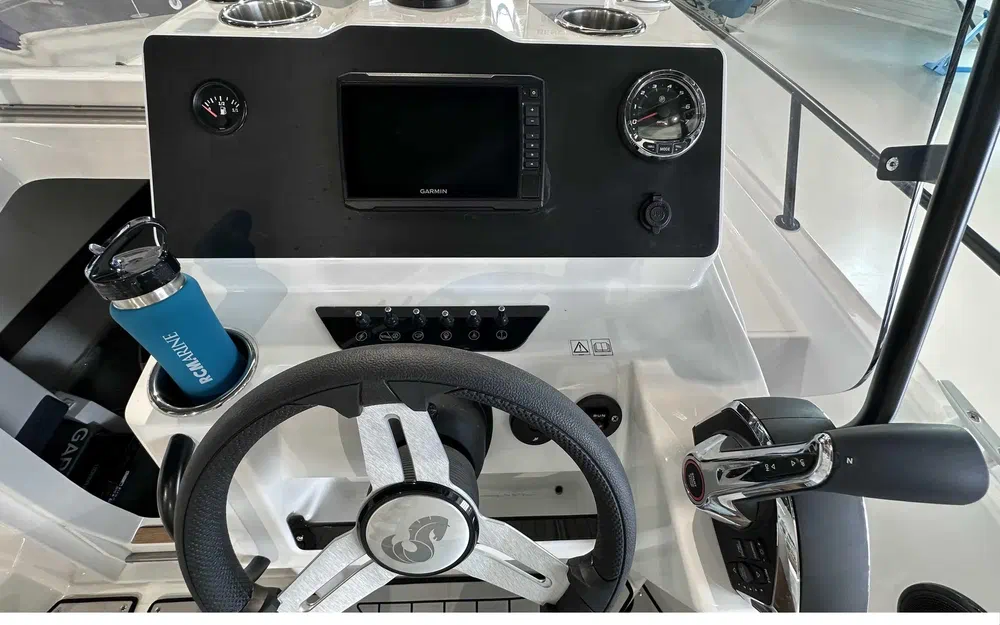 slider 2 Beneteau Flyer 7 SUNdeck