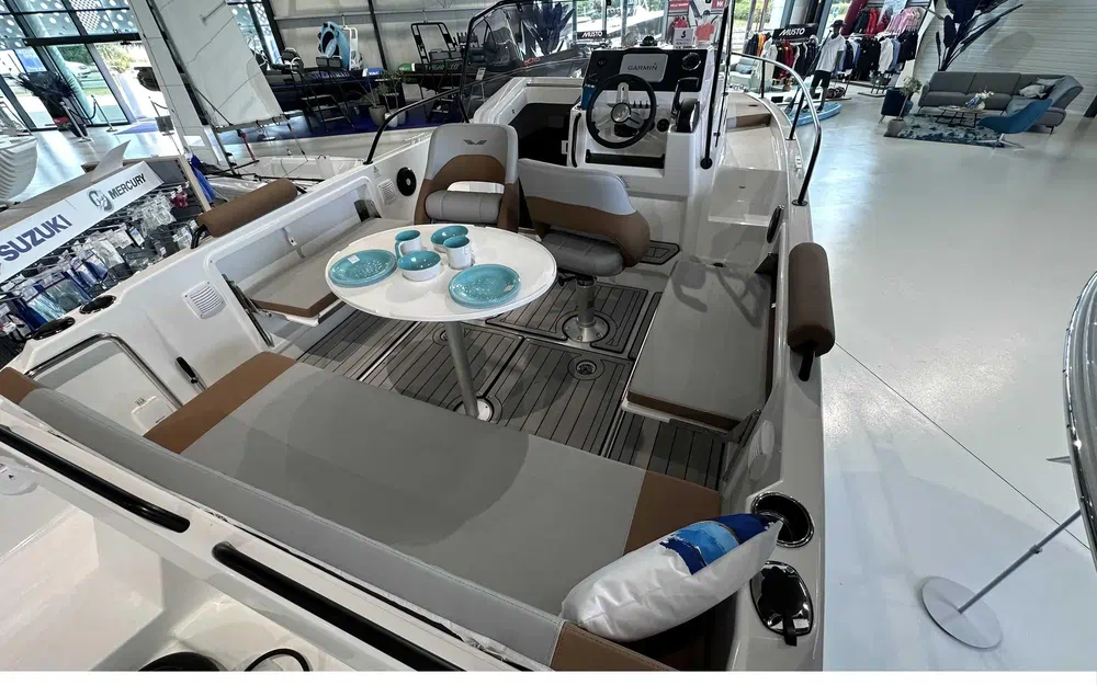 slider 3 Beneteau Flyer 7 SUNdeck