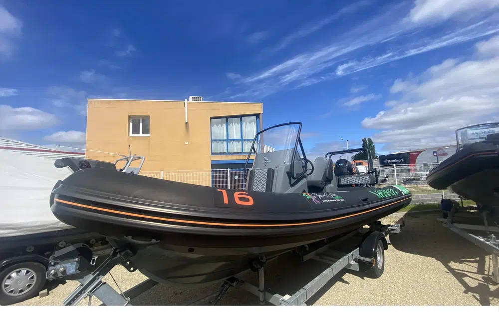 slider 5 Highfield Patrol 660