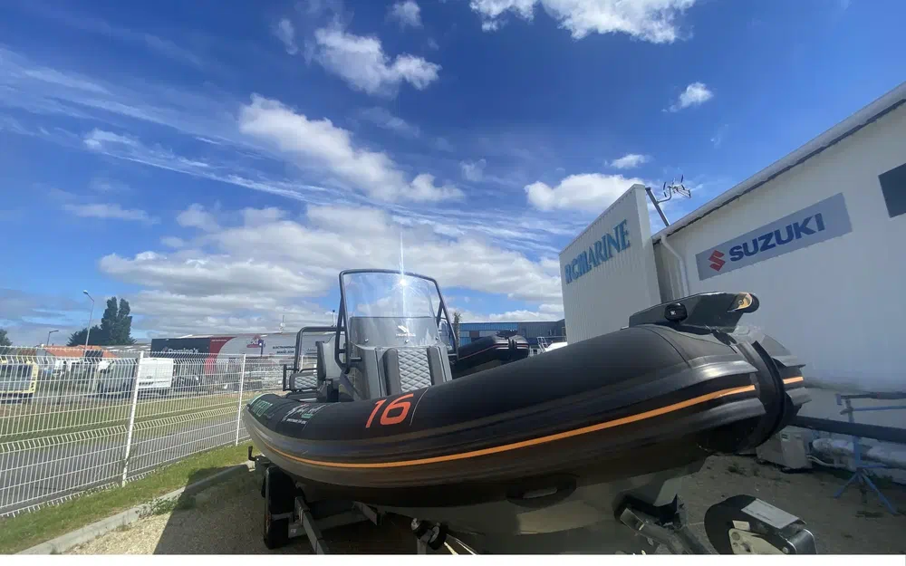 slider 6 Highfield Patrol 660