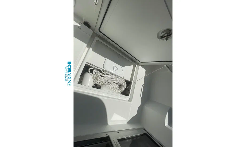 slider 10 Beneteau Antares 6