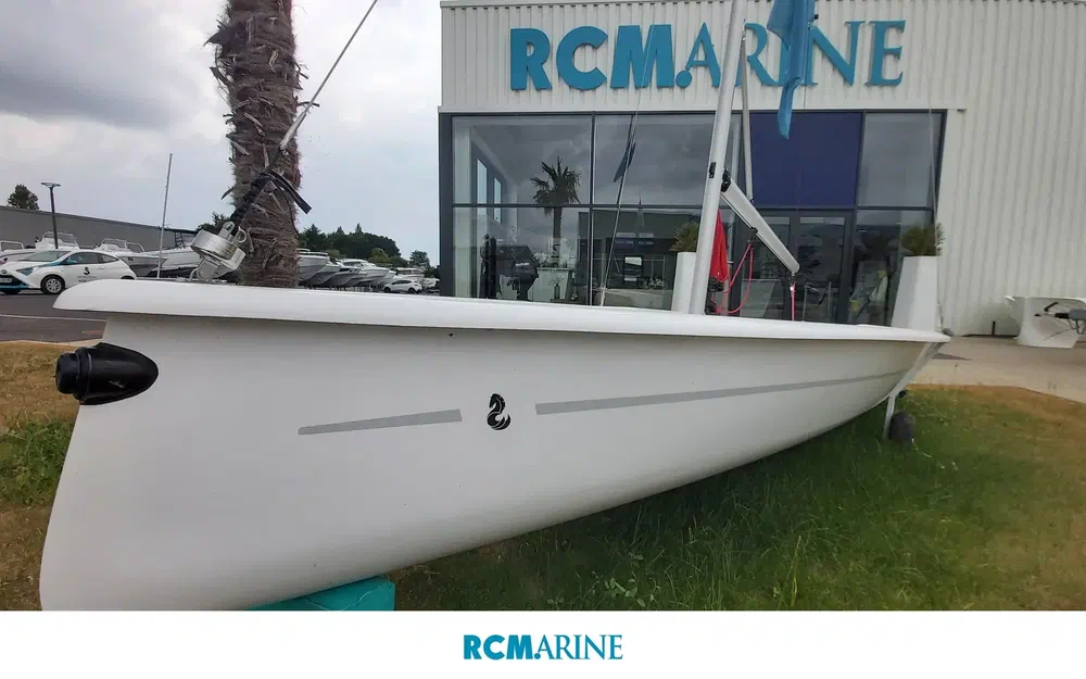 slider 4 Beneteau First 14