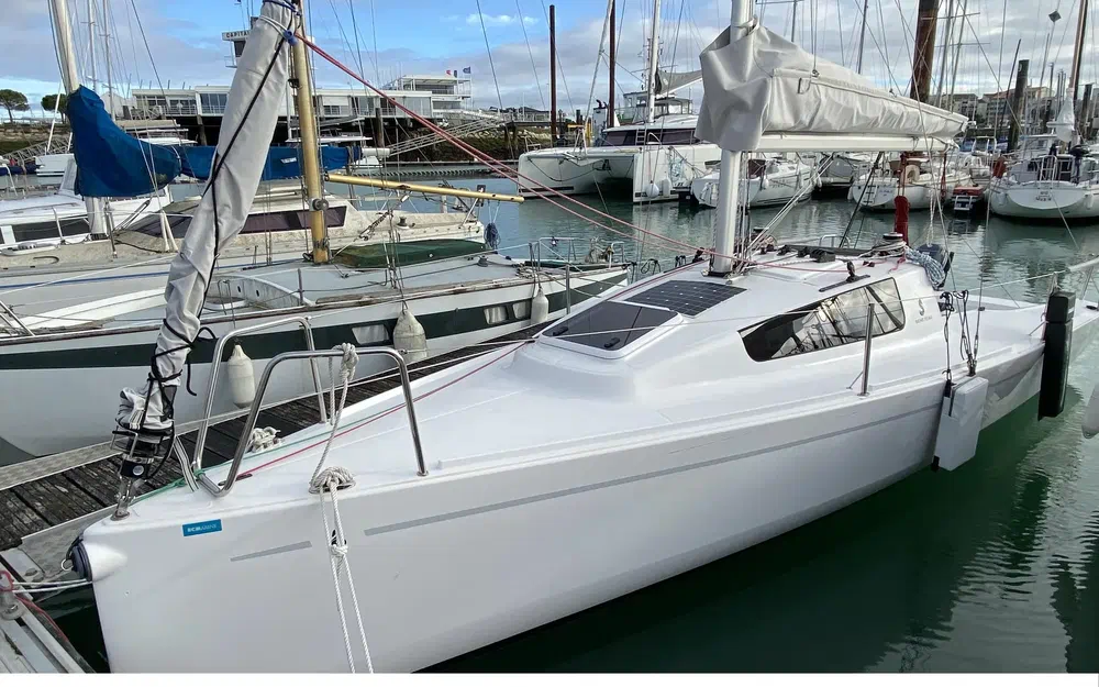 slider 0 Beneteau First 24