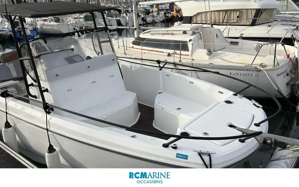slider 14 Beneteau Flyer 8 SPACEdeck
