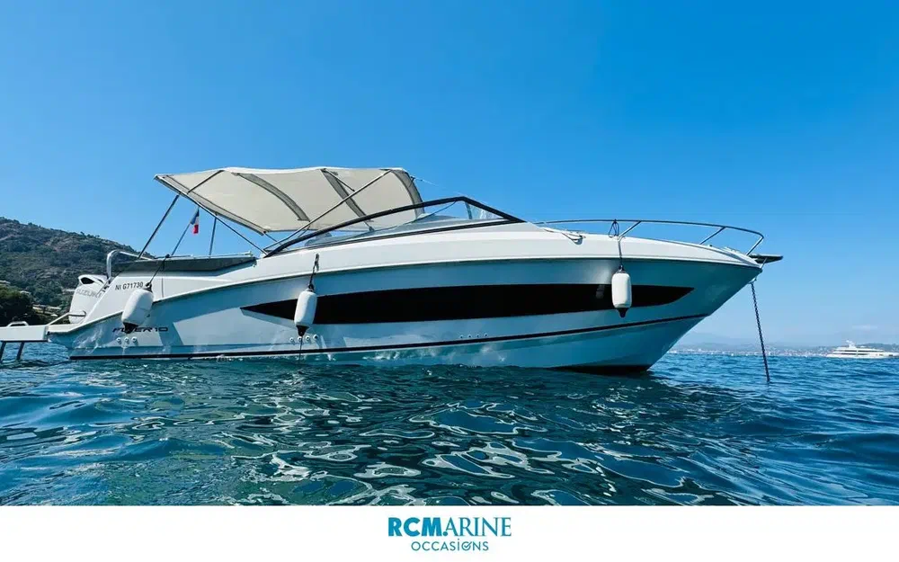 slider 0 Beneteau Flyer 10