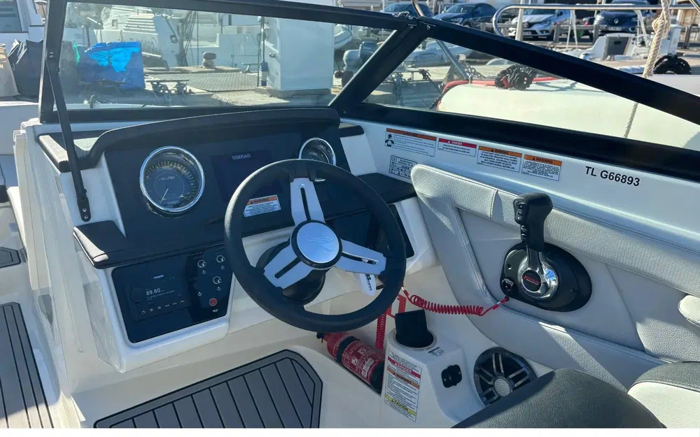 slider 3 Sea Ray 210 SPX OB