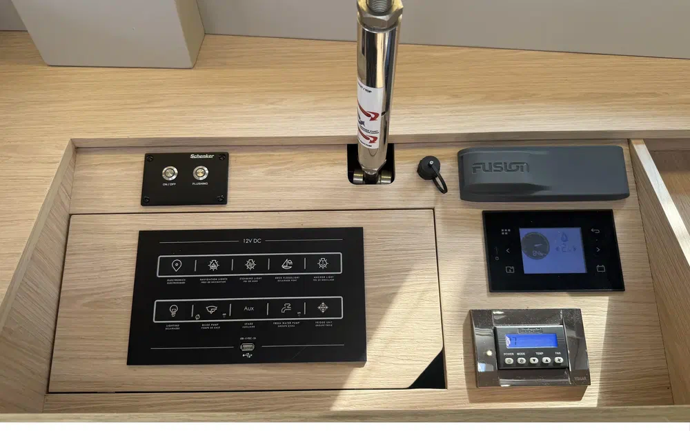 slider 17 Beneteau Oceanis 51.1