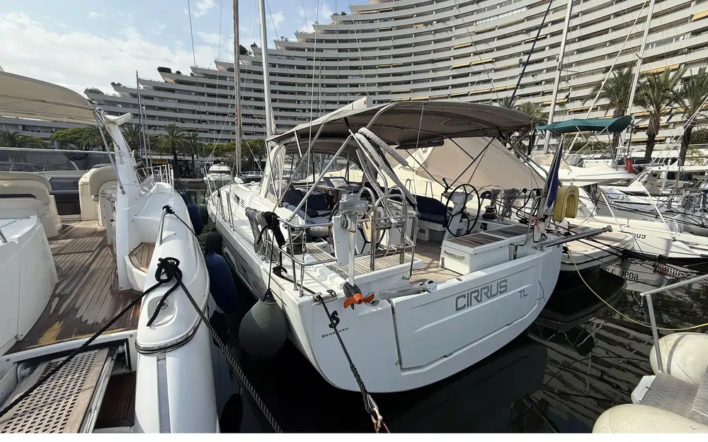 slider 1 Beneteau Oceanis 51.1