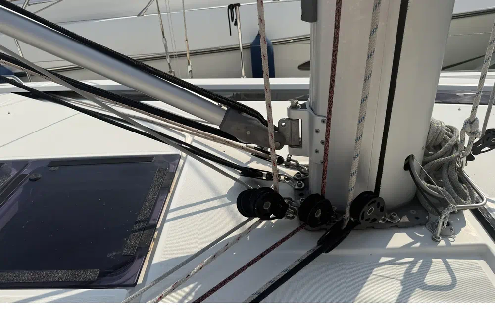 slider 36 Beneteau Oceanis 51.1