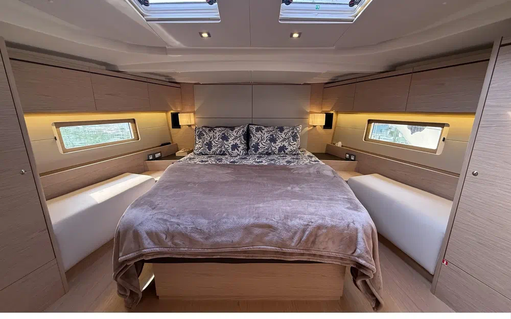 slider 4 Beneteau Oceanis 51.1