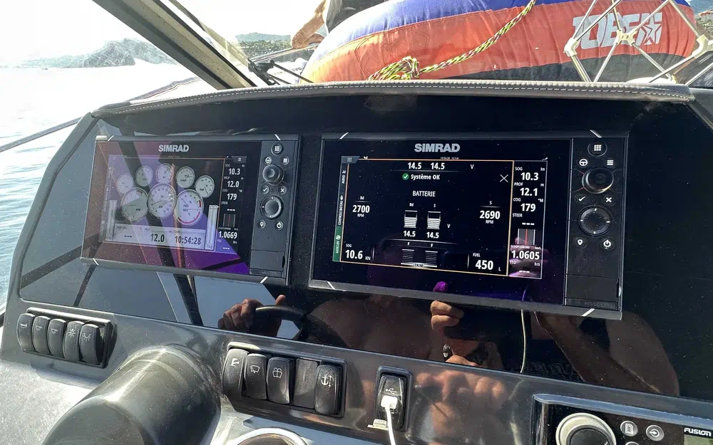 slider 3 Quicksilver Activ 875 Sundeck