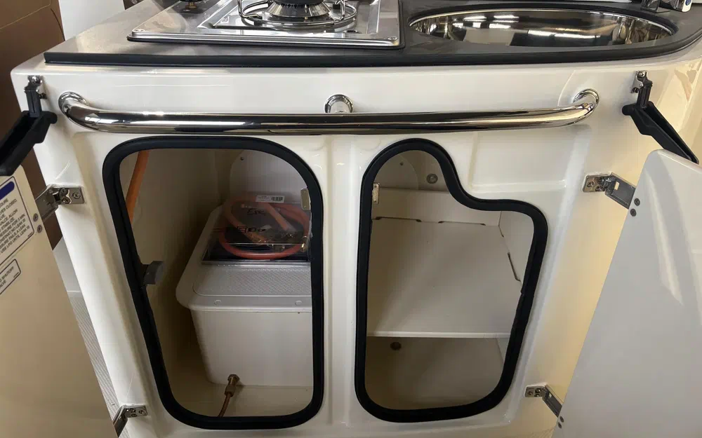 slider 8 Quicksilver Activ 755 Cruiser