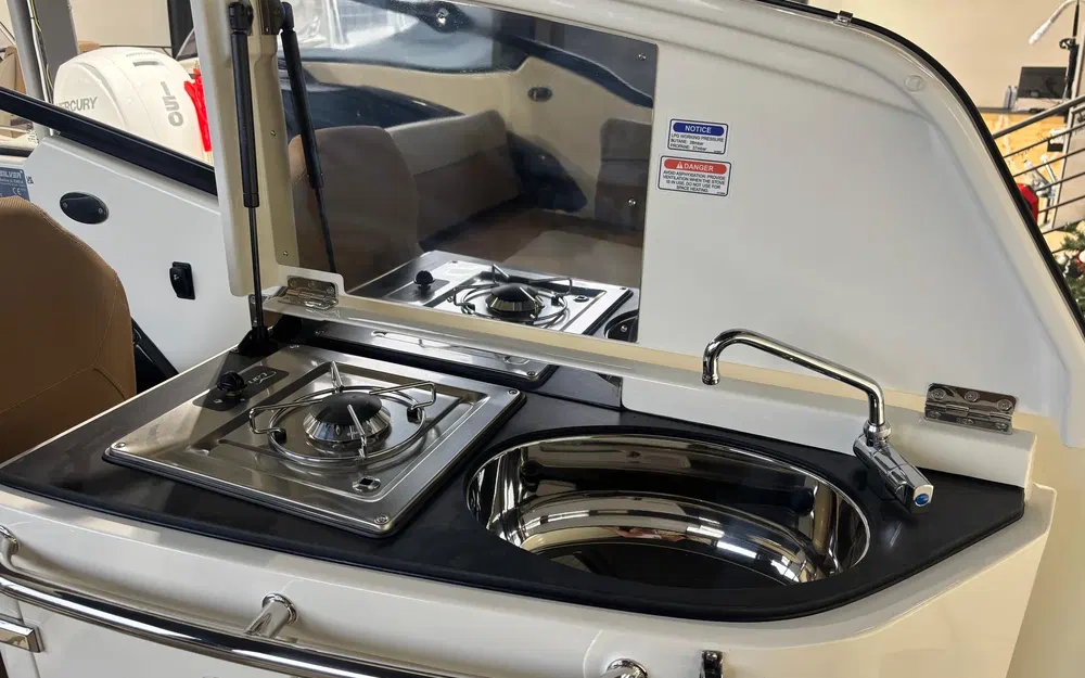 slider 7 Quicksilver Activ 755 Cruiser