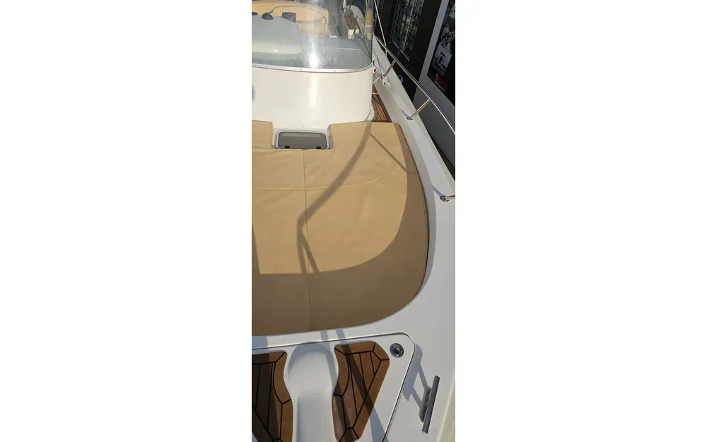 slider 13 Capelli Tempest 900 WA