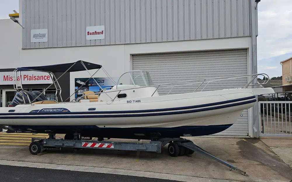 slider 0 Capelli Tempest 900 WA