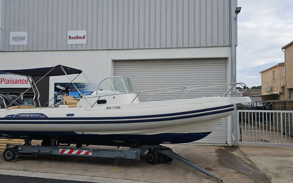 slider 1 Capelli Tempest 900