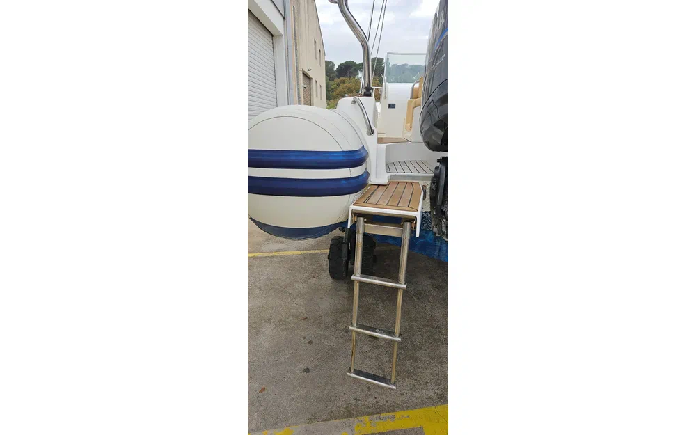 slider 5 Capelli Tempest 900 WA