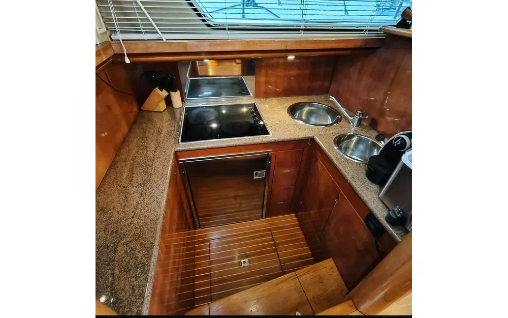 slider 9 Ferretti 480