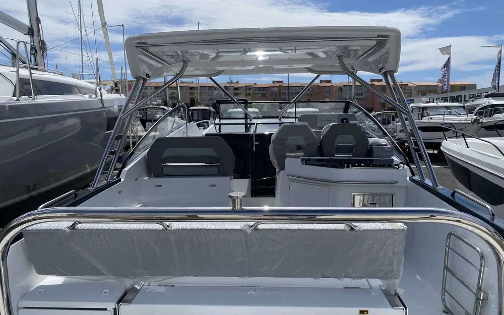 slider 13 Beneteau Flyer 10
