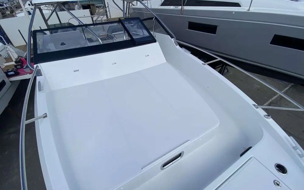 slider 18 Beneteau Flyer 10