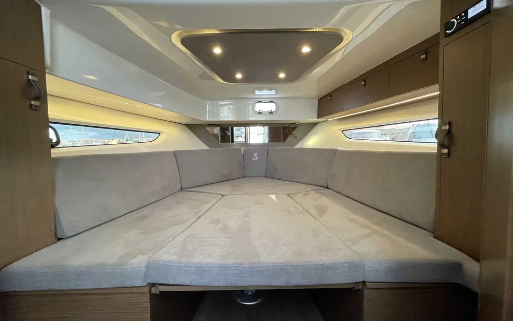 slider 19 Beneteau Flyer 10