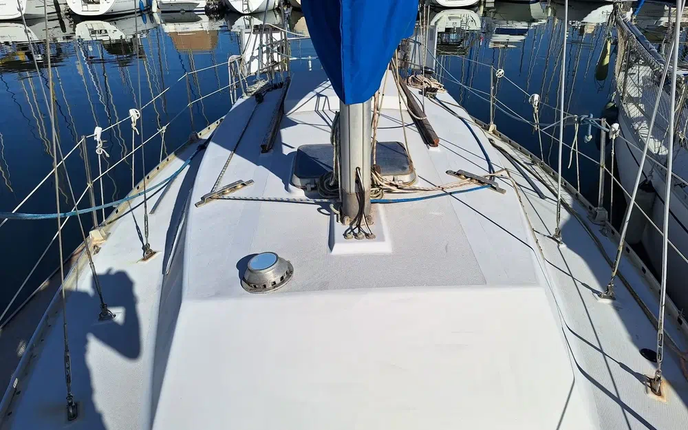 slider 15 Jeanneau Brin de folie