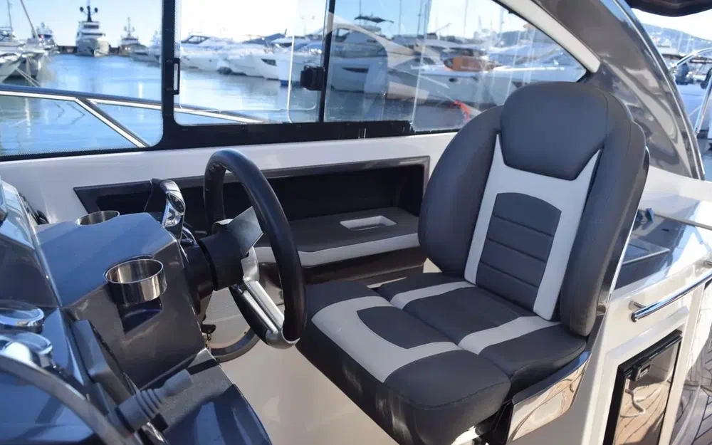 slider 11 Galeon 325