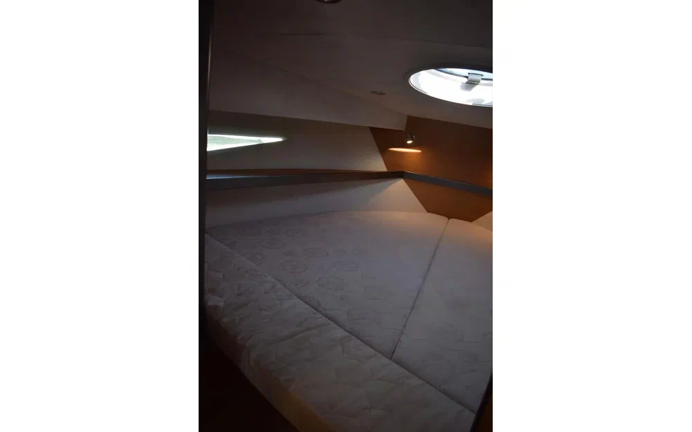 slider 17 Galeon 325