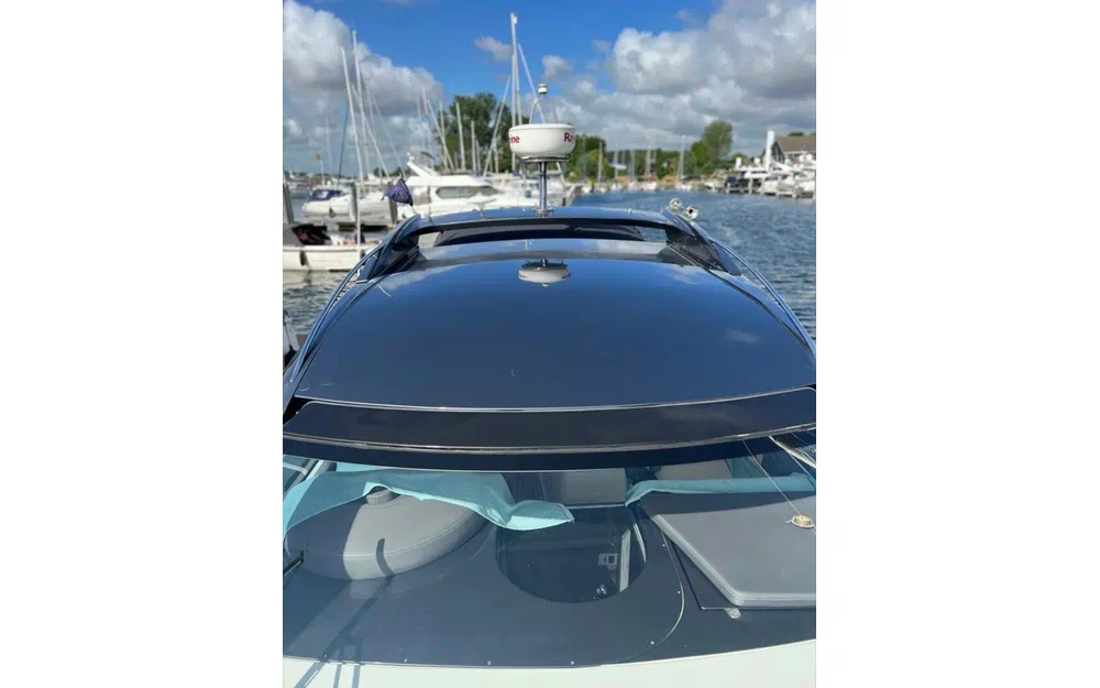 slider 7 Galeon 325