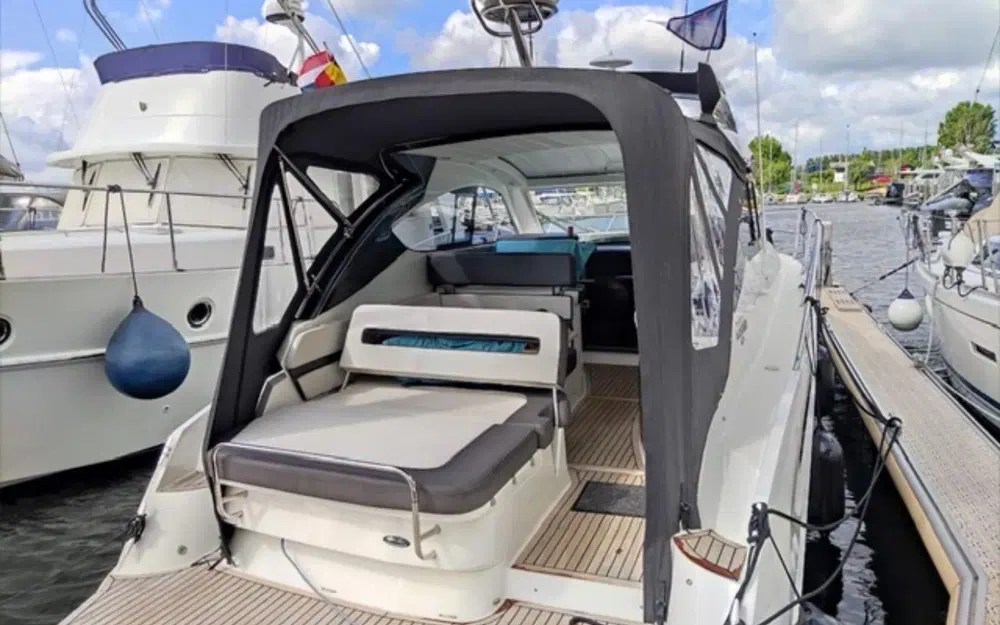 slider 8 Galeon 325