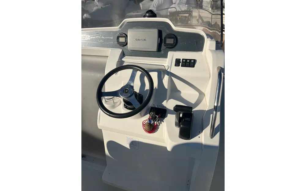 slider 8 Jeanneau Cap Camarat 7.5 CC