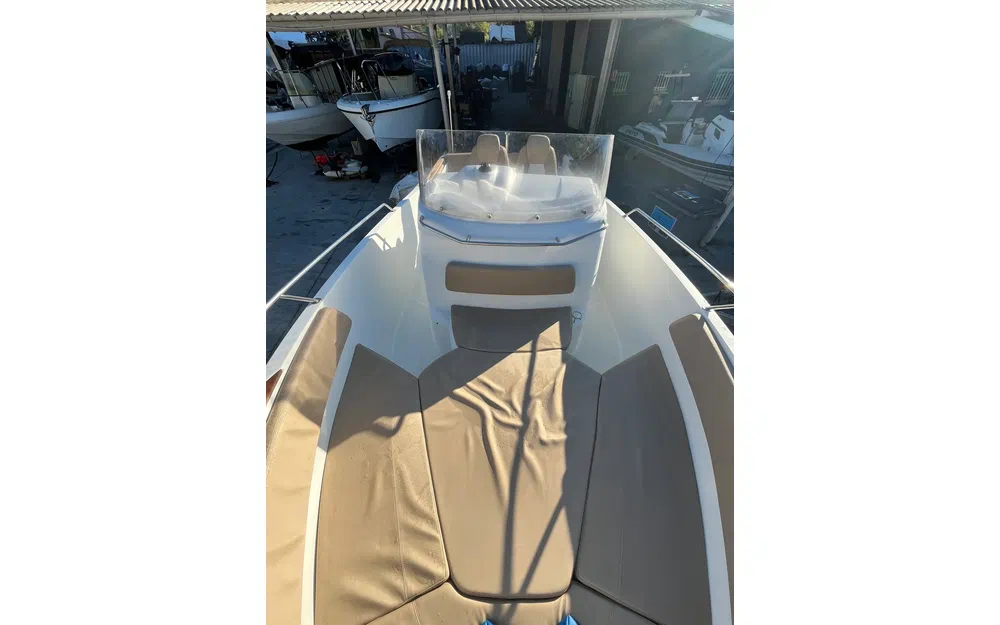 slider 12 Jeanneau Cap Camarat 7.5 CC