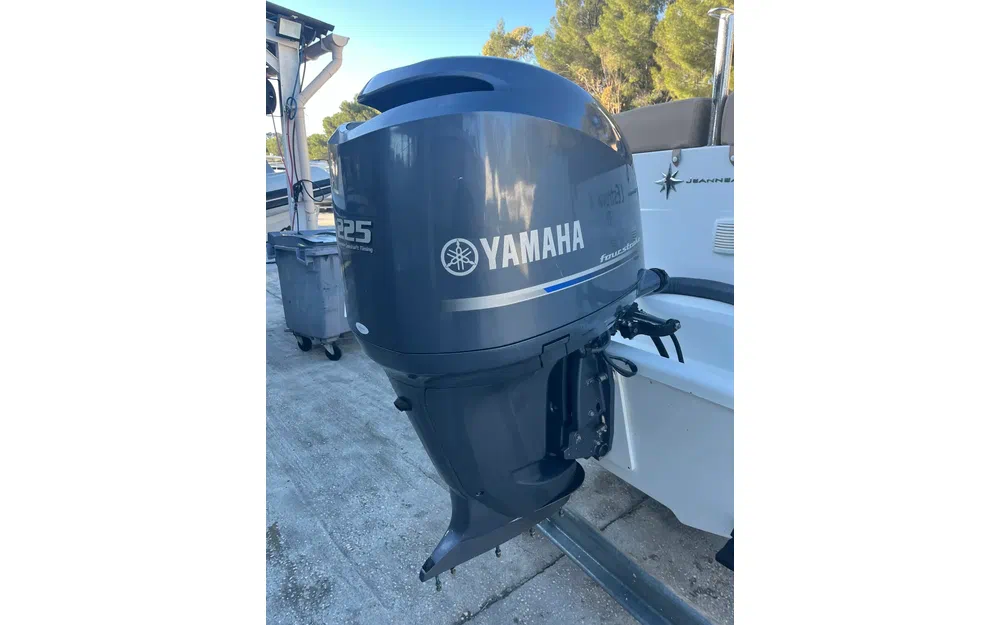 slider 20 Jeanneau Cap Camarat 7.5 CC