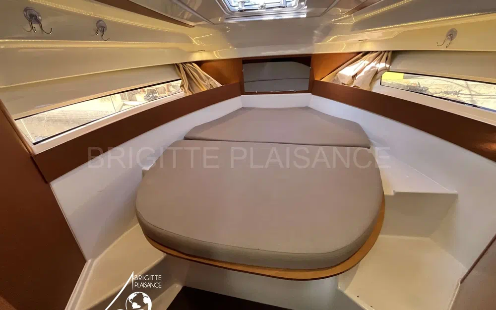 slider 6 Jeanneau Merry Fisher 855 Offshore