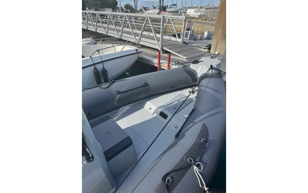 slider 4 Narwhal HD 670