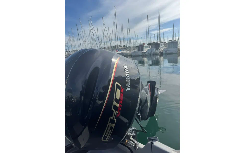 slider 6 Narwhal HD 670