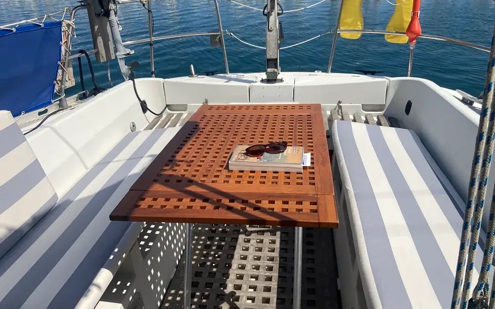 slider 20 Beneteau First 35