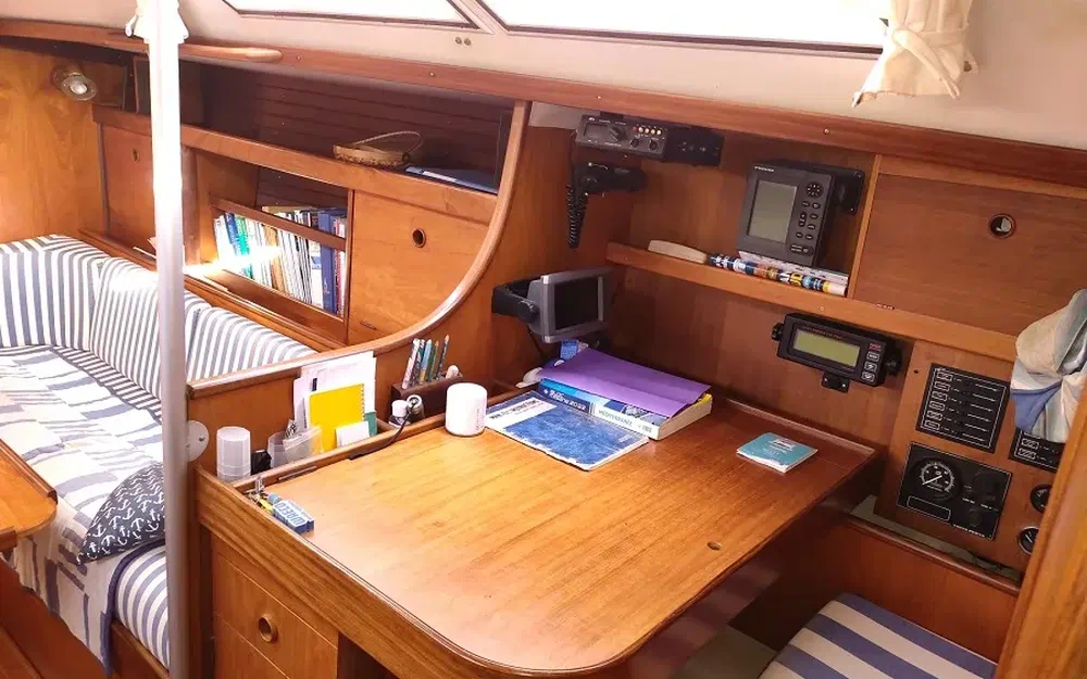 slider 27 Beneteau First 35