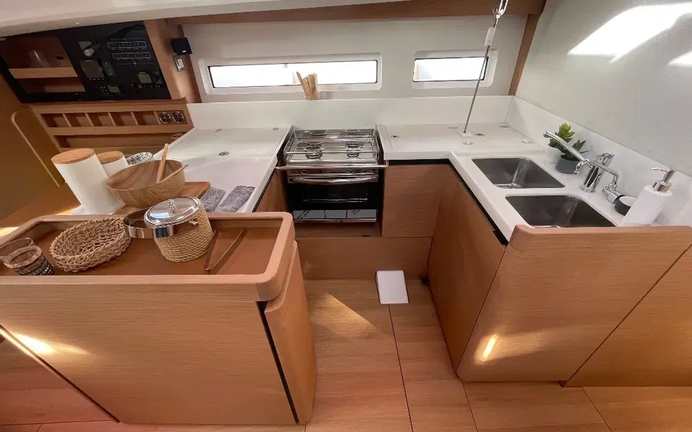 slider 4 Jeanneau Sun Odyssey 440