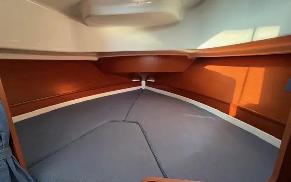 slider 12 Beneteau Antares 760