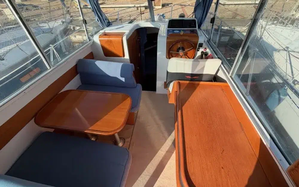 slider 4 Beneteau Antares 760