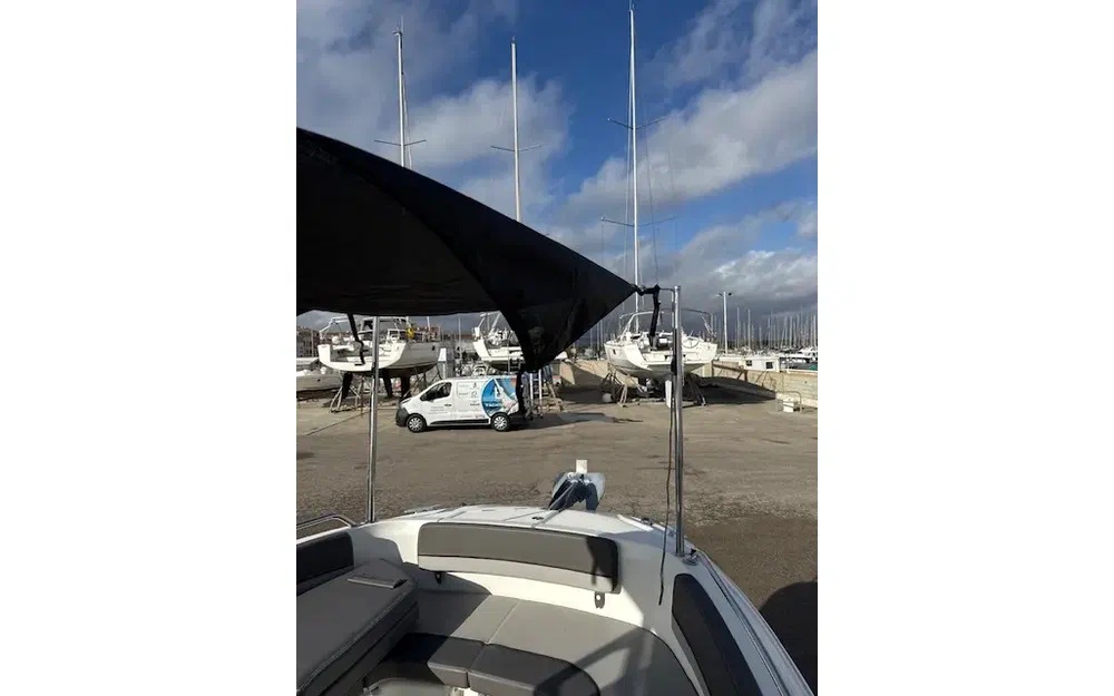 slider 16 Jeanneau Cap Camarat 7.5 CC