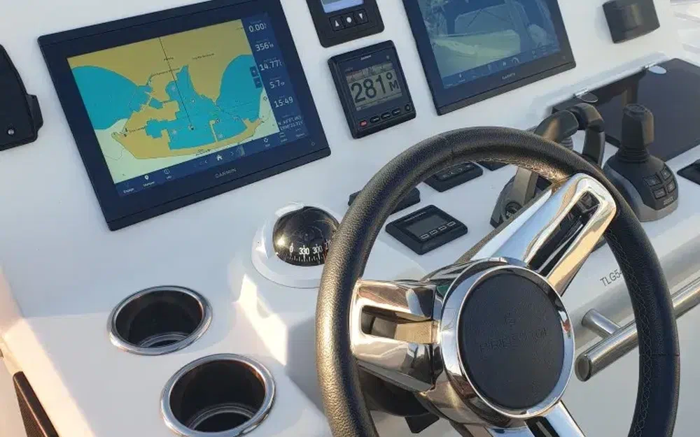 slider 19 Prestige Yachts Prestige 520 Fly